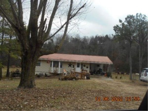 817 Madison 8610 , Huntsville, AR 72740