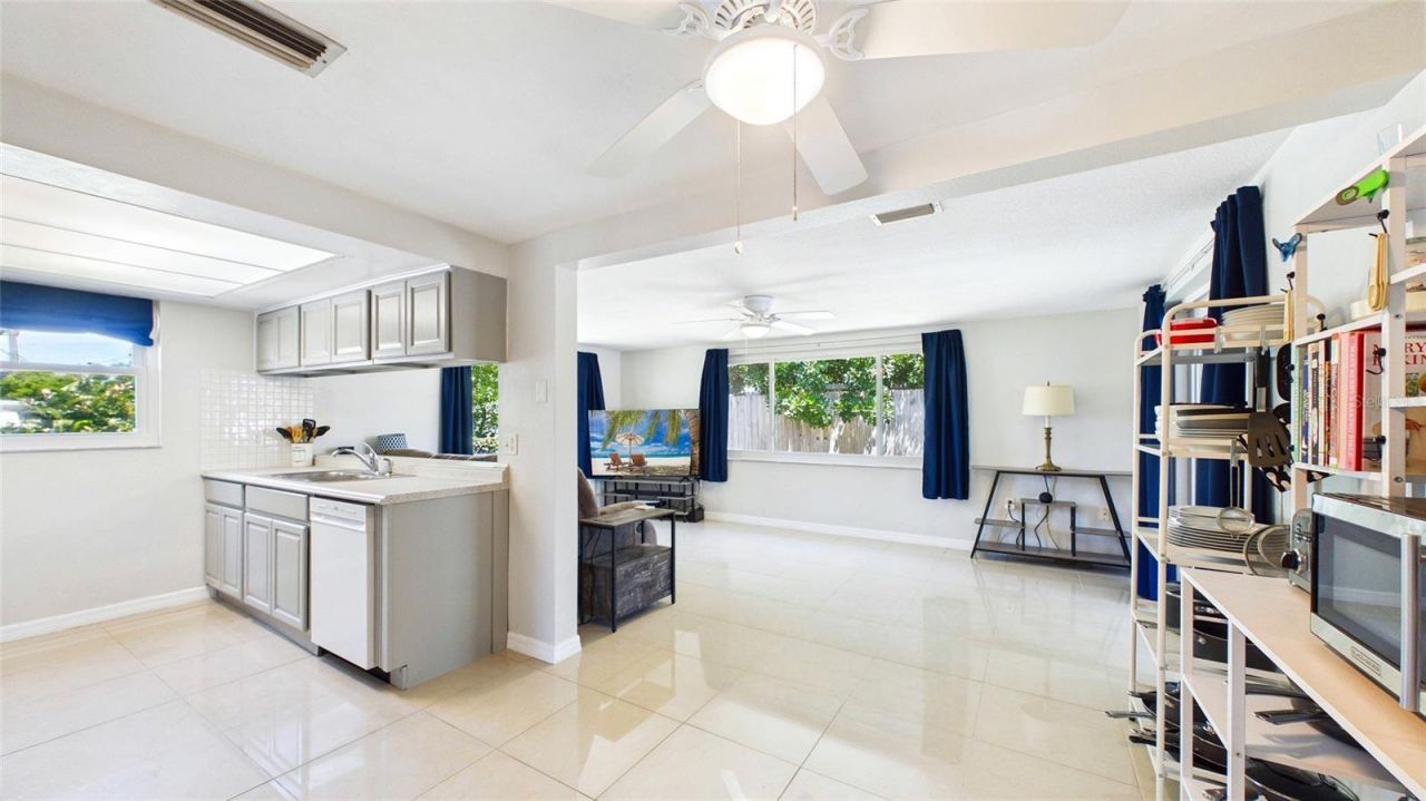 5325 Devries Drive, New Port Richey, FL 34652 Photo