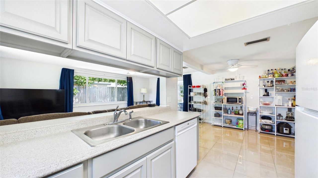 5325 Devries Drive, New Port Richey, FL 34652 Photo