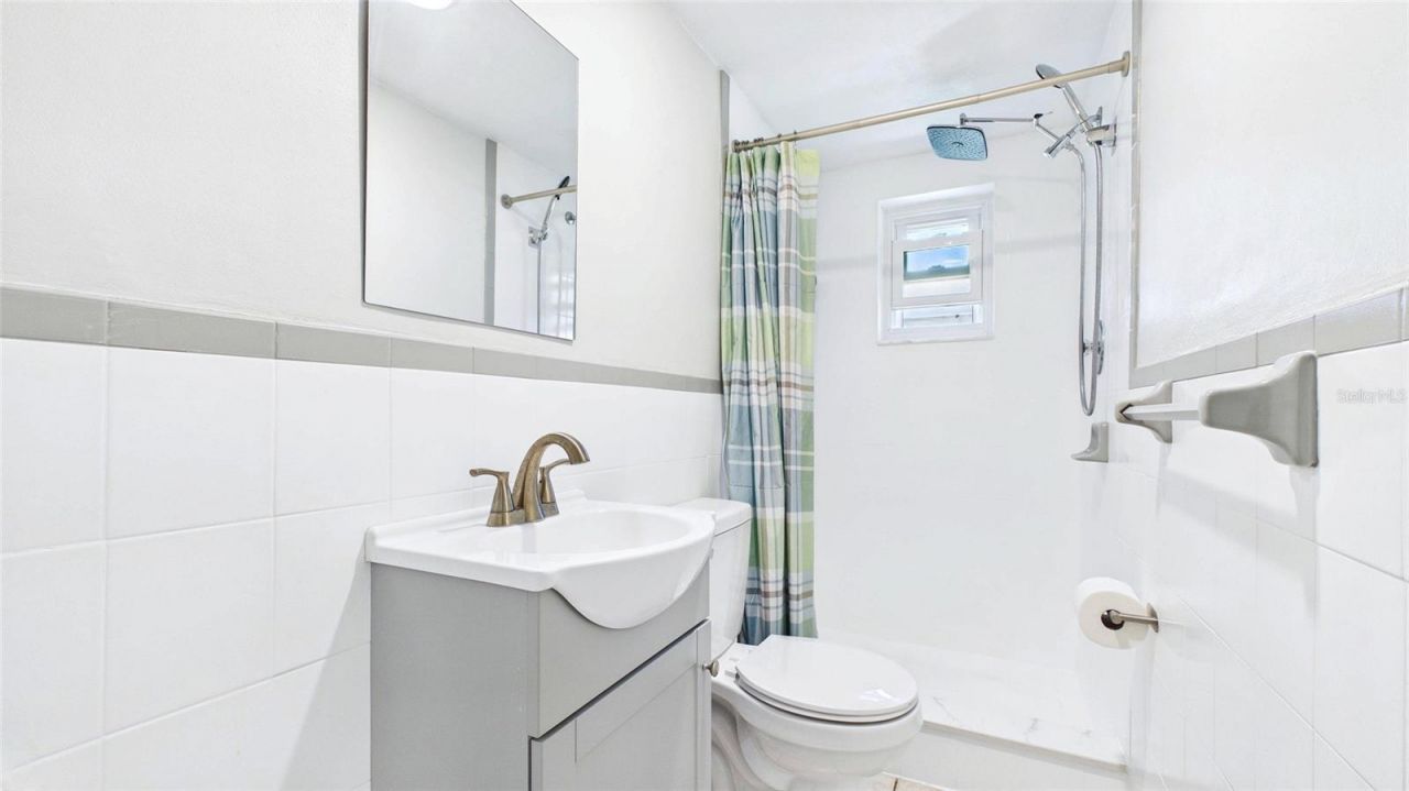 5325 Devries Drive, New Port Richey, FL 34652 Photo