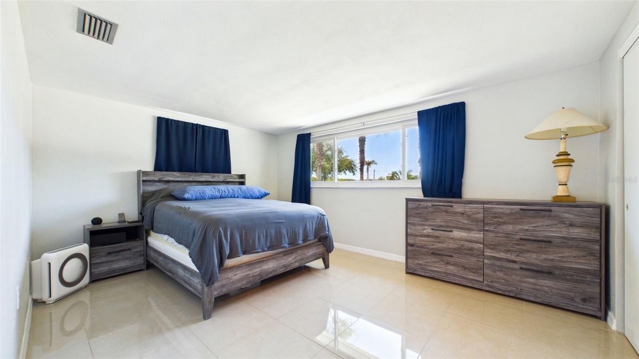 5325 Devries Drive , New Port Richey, FL 34652 Photo