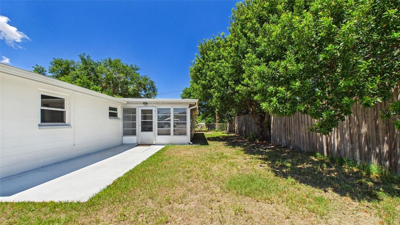 5325 Devries Drive, New Port Richey, FL 34652 Photo