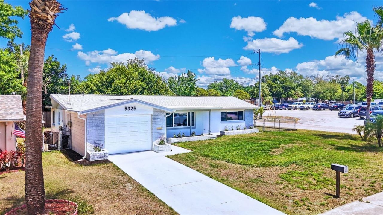 5325 Devries Drive , New Port Richey, FL 34652 Photo