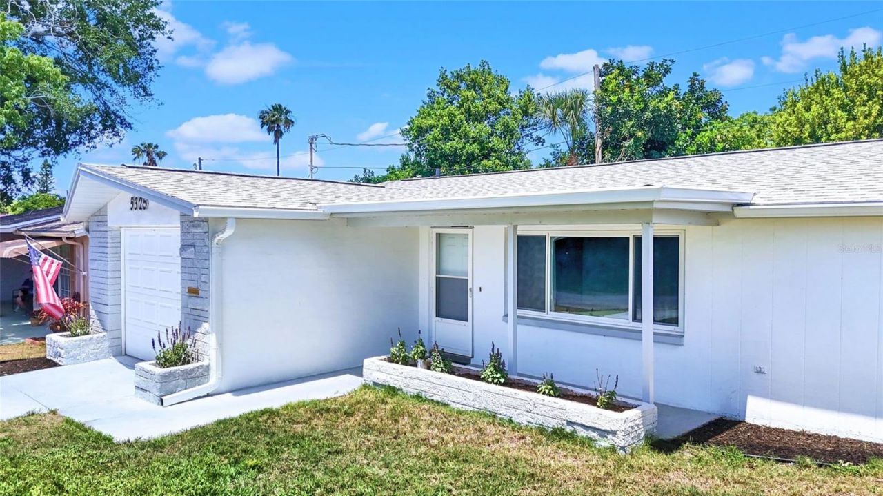 5325 Devries Drive, New Port Richey, FL 34652 Photo