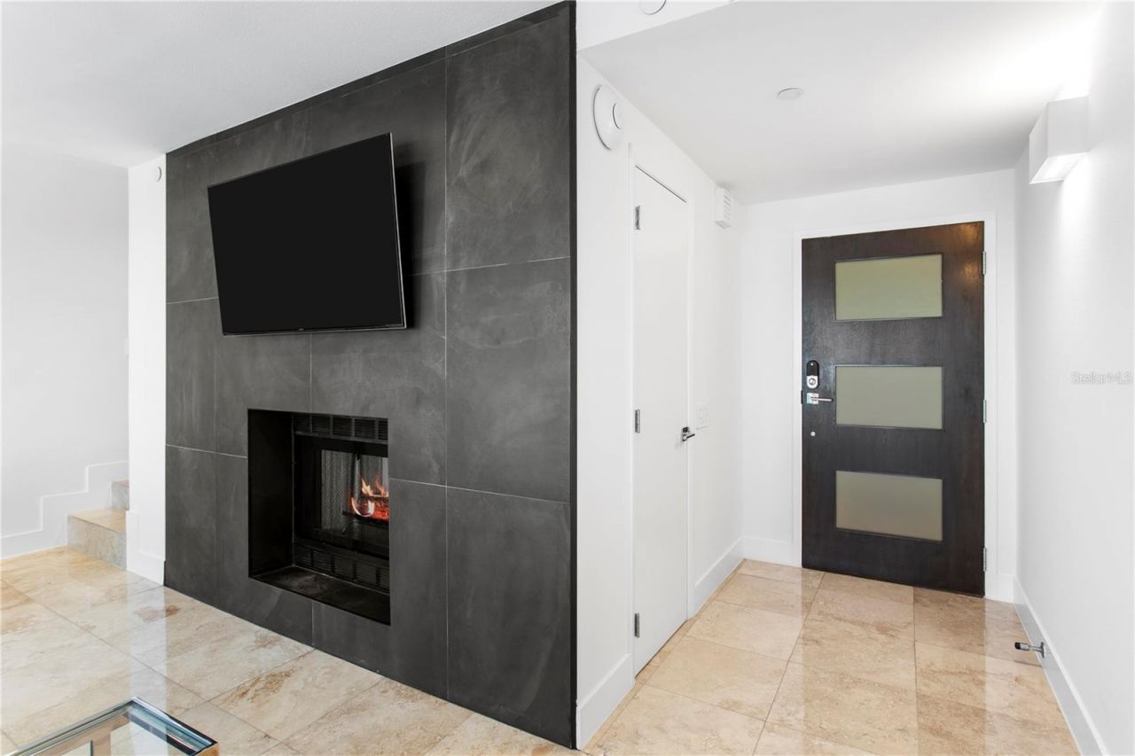 4950 Bayshore Boulevard, Unit 25D, Tampa, FL 33611 Photo