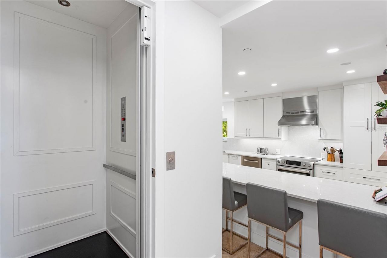 4950 Bayshore Boulevard, Unit 25D, Tampa, FL 33611 Photo