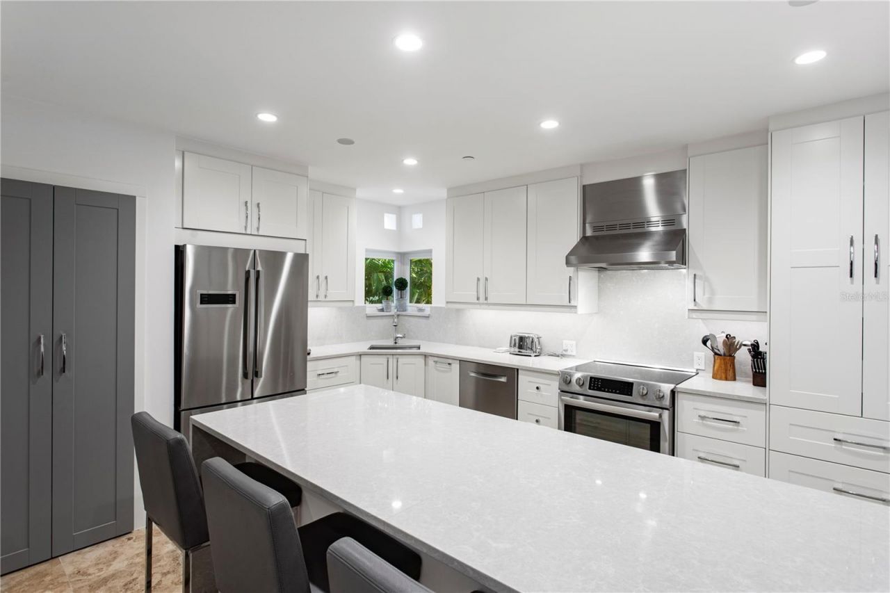 4950 Bayshore Boulevard, Unit 25D, Tampa, FL 33611 Photo