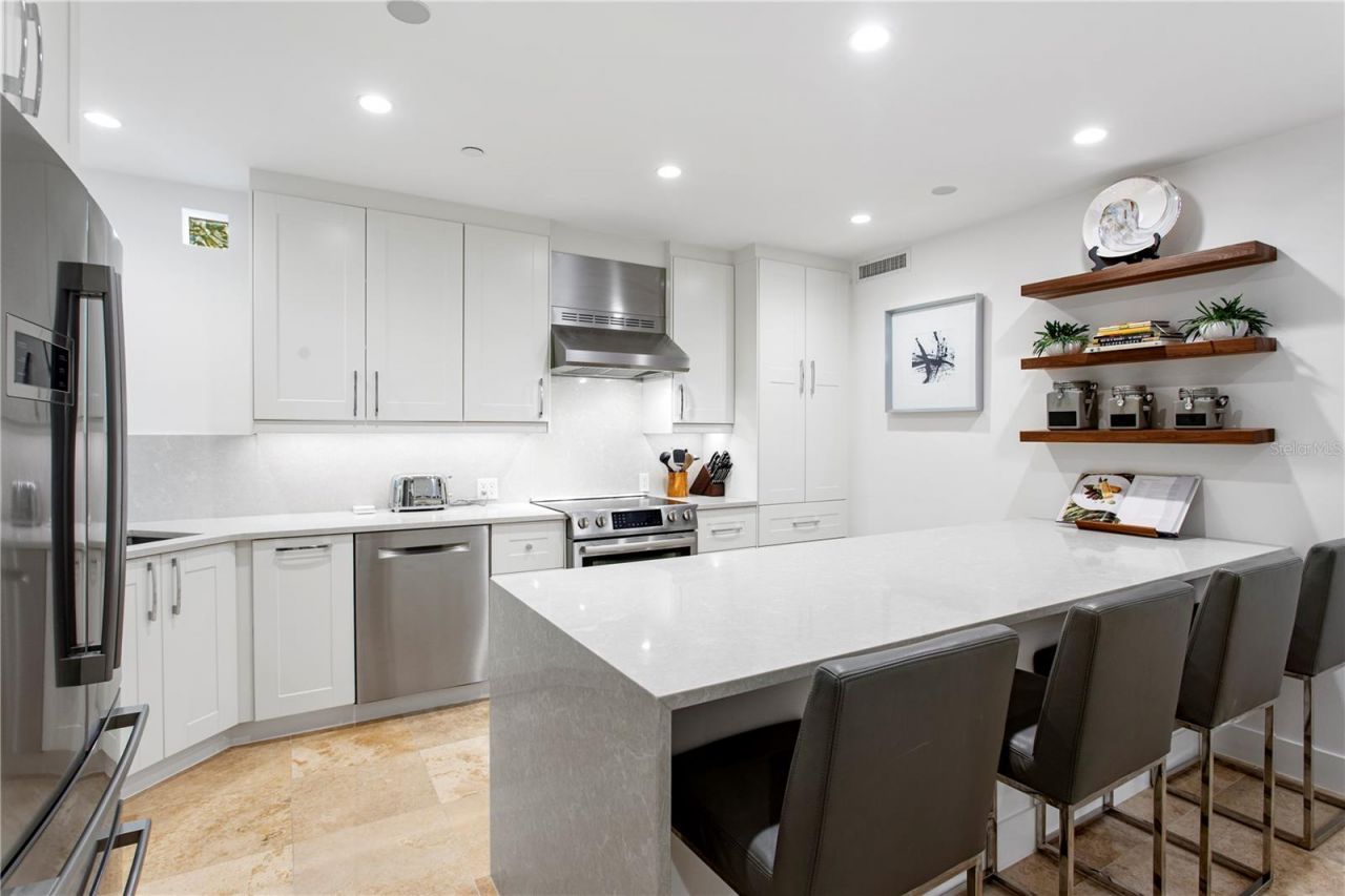 4950 Bayshore Boulevard, Unit 25D, Tampa, FL 33611 Photo
