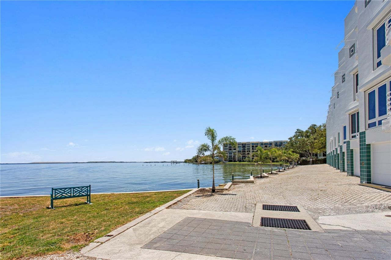 4950 Bayshore Boulevard, Unit 25D, Tampa, FL 33611 Photo