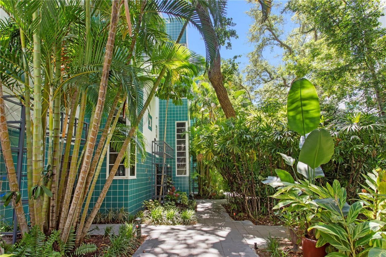 4950 Bayshore Boulevard, Unit 25D, Tampa, FL 33611 Photo