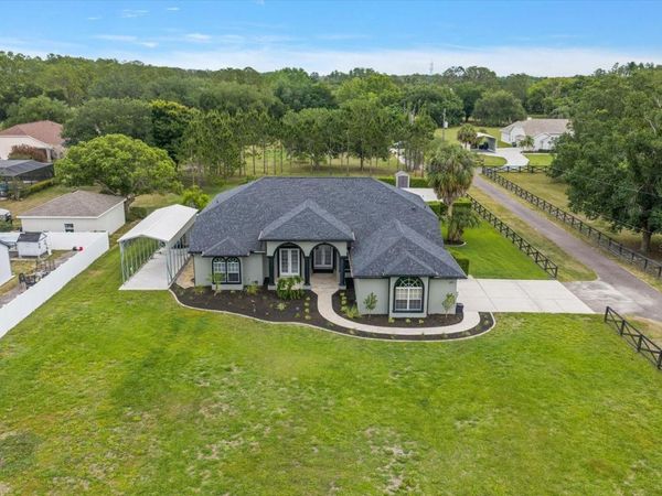 18731 CROOKED LANE , LUTZ, FL 33548