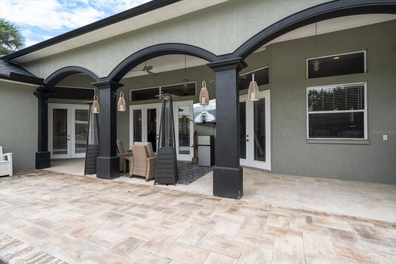 18731 Crooked Lane, Lutz, FL 33548 Photo