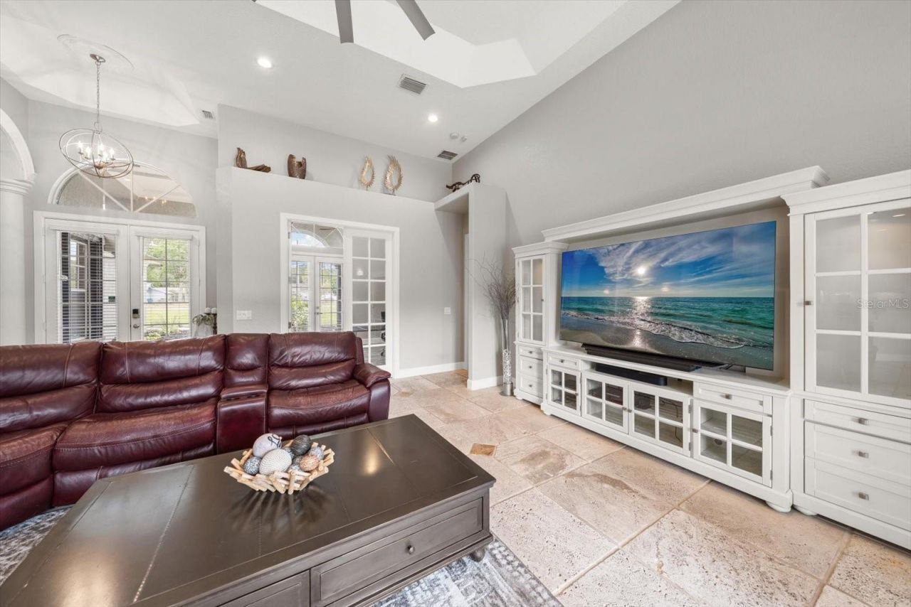 18731 Crooked Lane, Lutz, FL 33548 Photo
