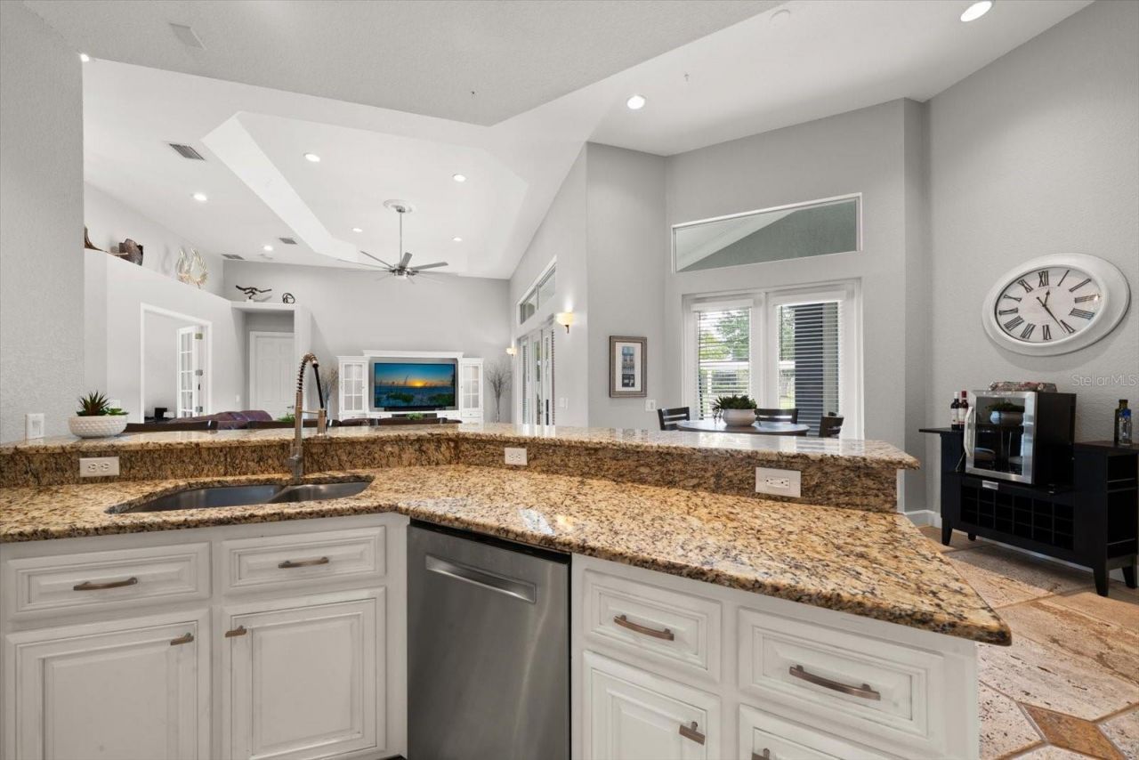 18731 Crooked Lane, Lutz, FL 33548 Photo