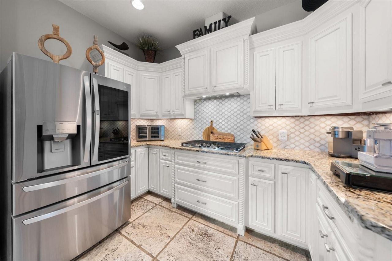 18731 Crooked Lane, Lutz, FL 33548 Photo