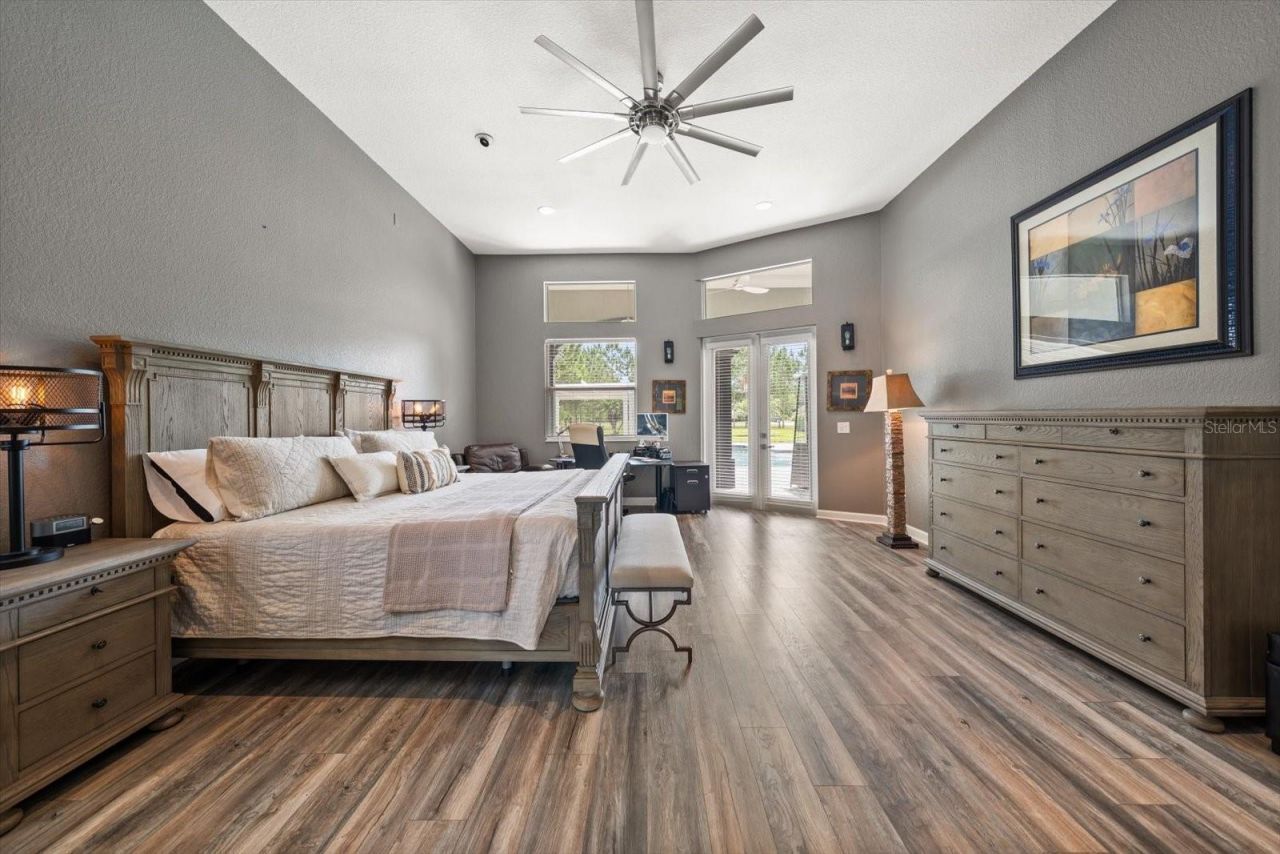18731 Crooked Lane, Lutz, FL 33548 Photo