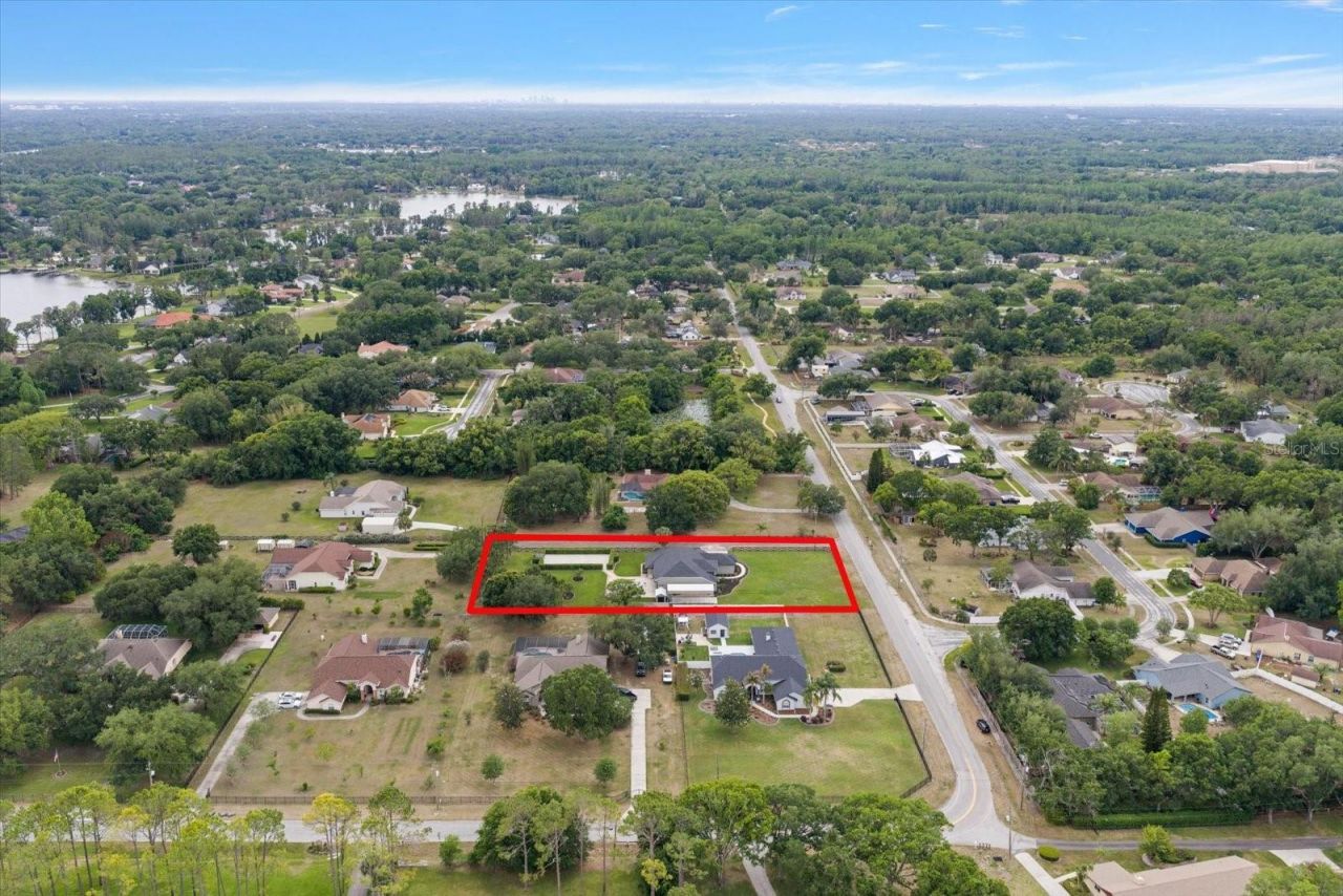 18731 Crooked Lane, Lutz, FL 33548 Photo
