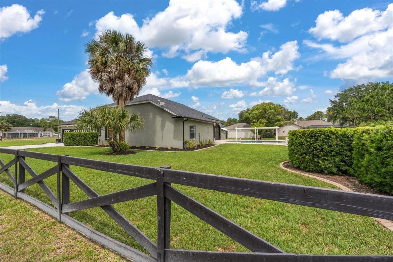 18731 Crooked Lane, Lutz, FL 33548 Photo