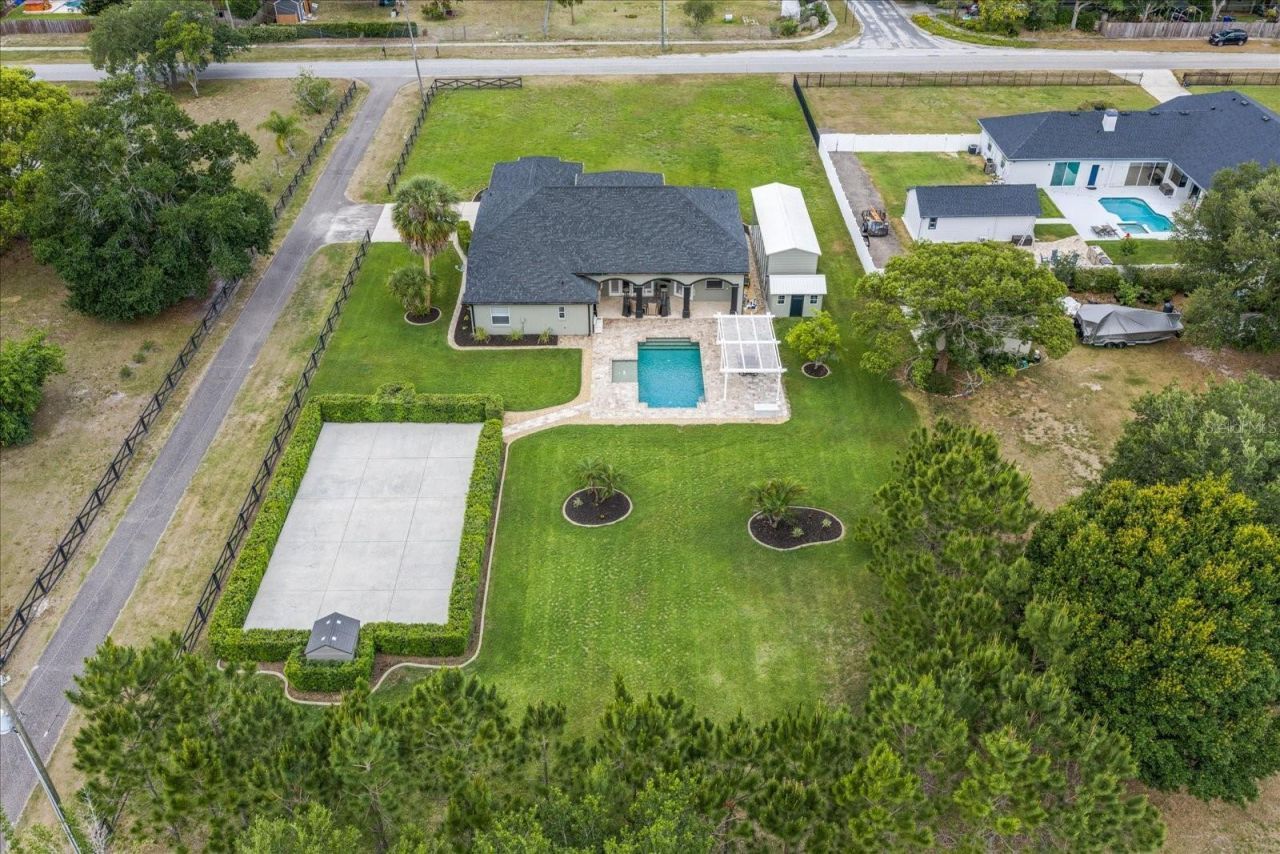18731 Crooked Lane, Lutz, FL 33548 Photo