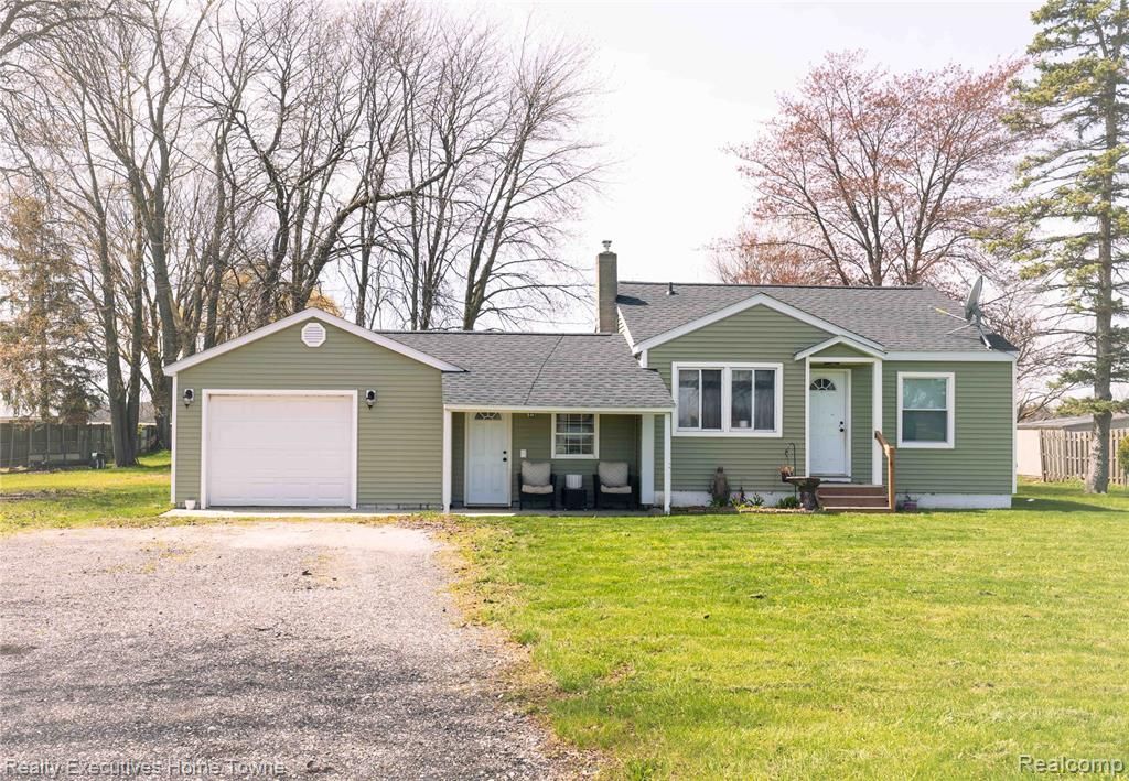 5017 North Road, Clyde Township, MI 48049 Main Photo