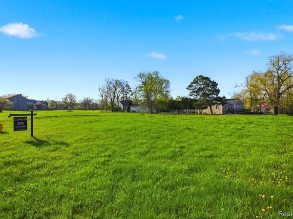 22 Potowatomi Drive , Grosse Ile Twp, MI 48138