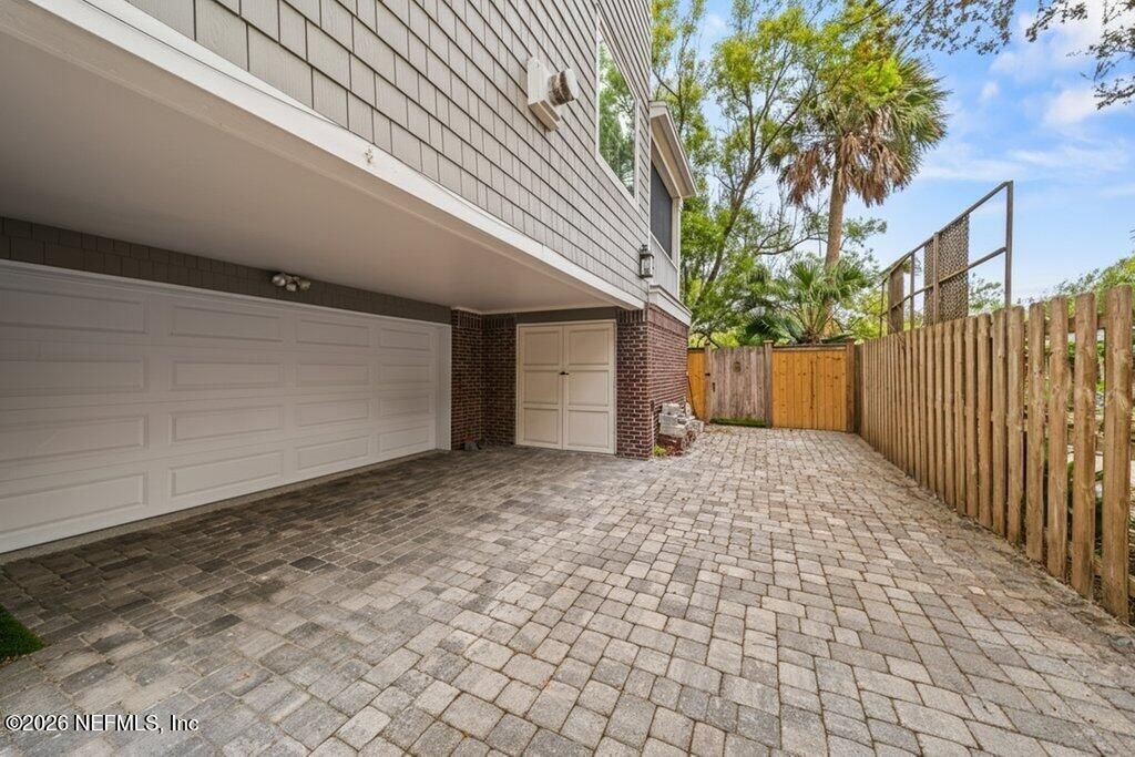 1271 E Coast Drive, Atlantic Beach, FL 32233 Photo