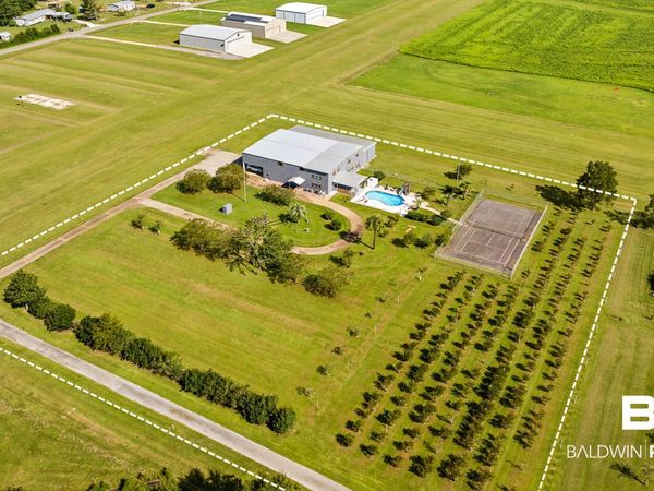 21756 Koier Road, Robertsdale, AL 36567