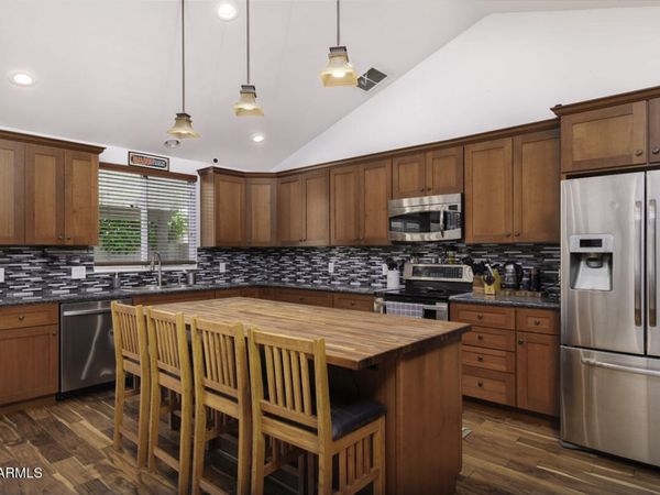 19659 N 8TH Place, Phoenix, AZ 85024