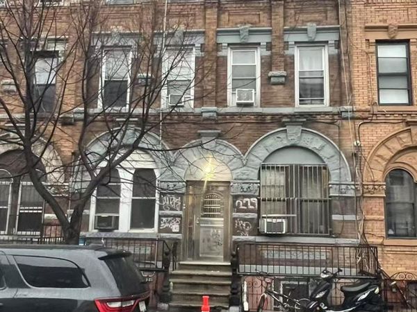 229 Stanhope Street , Brooklyn, NY 11237