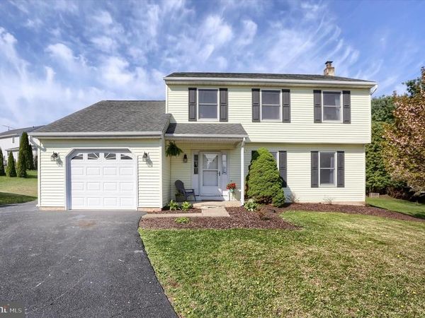 1708 DEER PATH CIRCLE , QUAKERTOWN, PA 18951