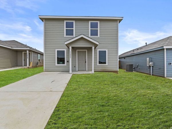 13043 Lake Fryer, St Hedwig, TX 78152