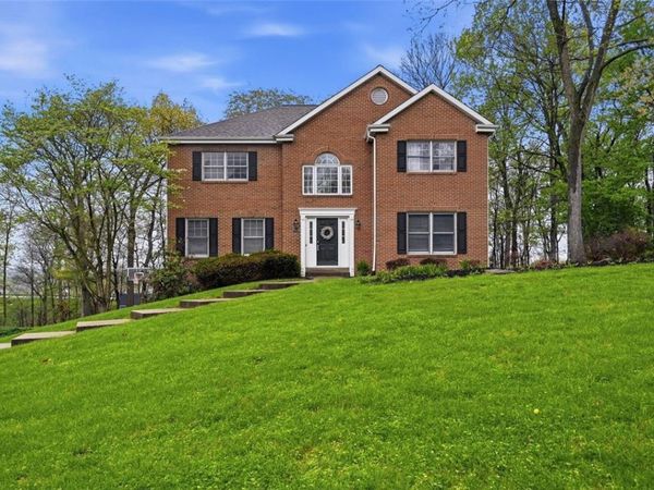 2436 Wedgewood Dr, Wexford, PA 15090