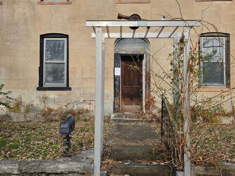 3888 River Road, Cincinnati, OH 45204 Photo 2