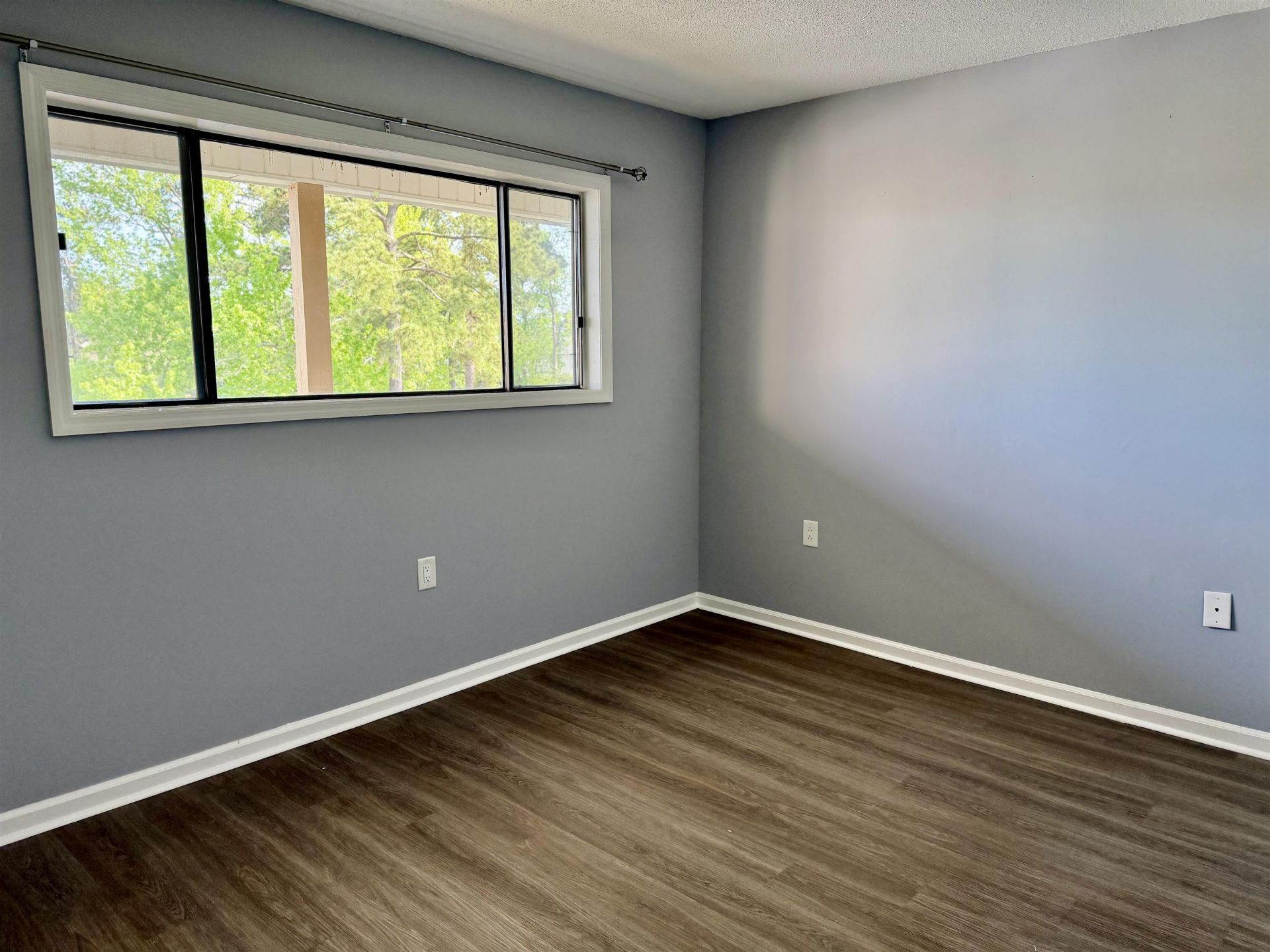 1025 Plantation Dr.  Photo 11