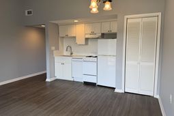 1025 Plantation Dr.  photo 4
