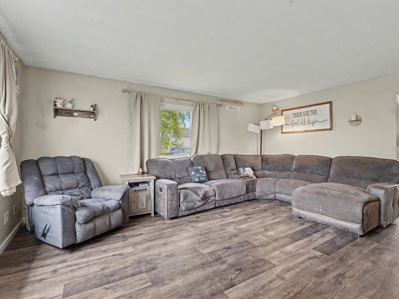 5235 Middle Urbana Road, Springfield, OH 45502 Photo 5