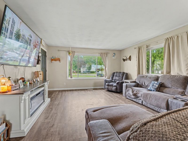 5235 Middle Urbana Road, Springfield, OH 45502 Photo 7