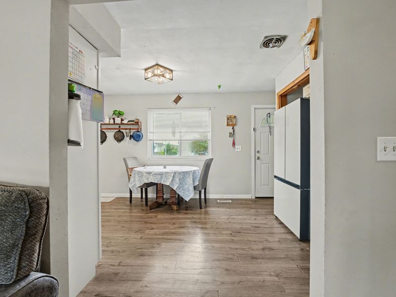 5235 Middle Urbana Road, Springfield, OH 45502 Photo 8