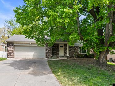 217 S 155th Avenue, Omaha, NE 68154