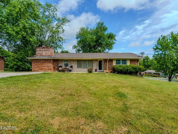 3633 Cunningham Rd, Knoxville, TN 37918