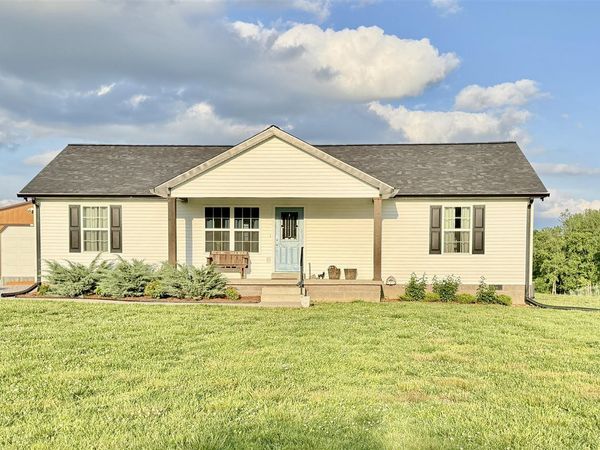1252 Pea Ridge Road , Scottsville, KY 42164