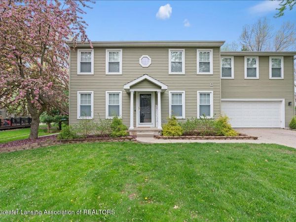 13176 Blackwood Drive, DeWitt, MI 48820