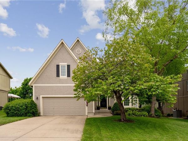 5901 W 153rd Street, Overland Park, KS 66223