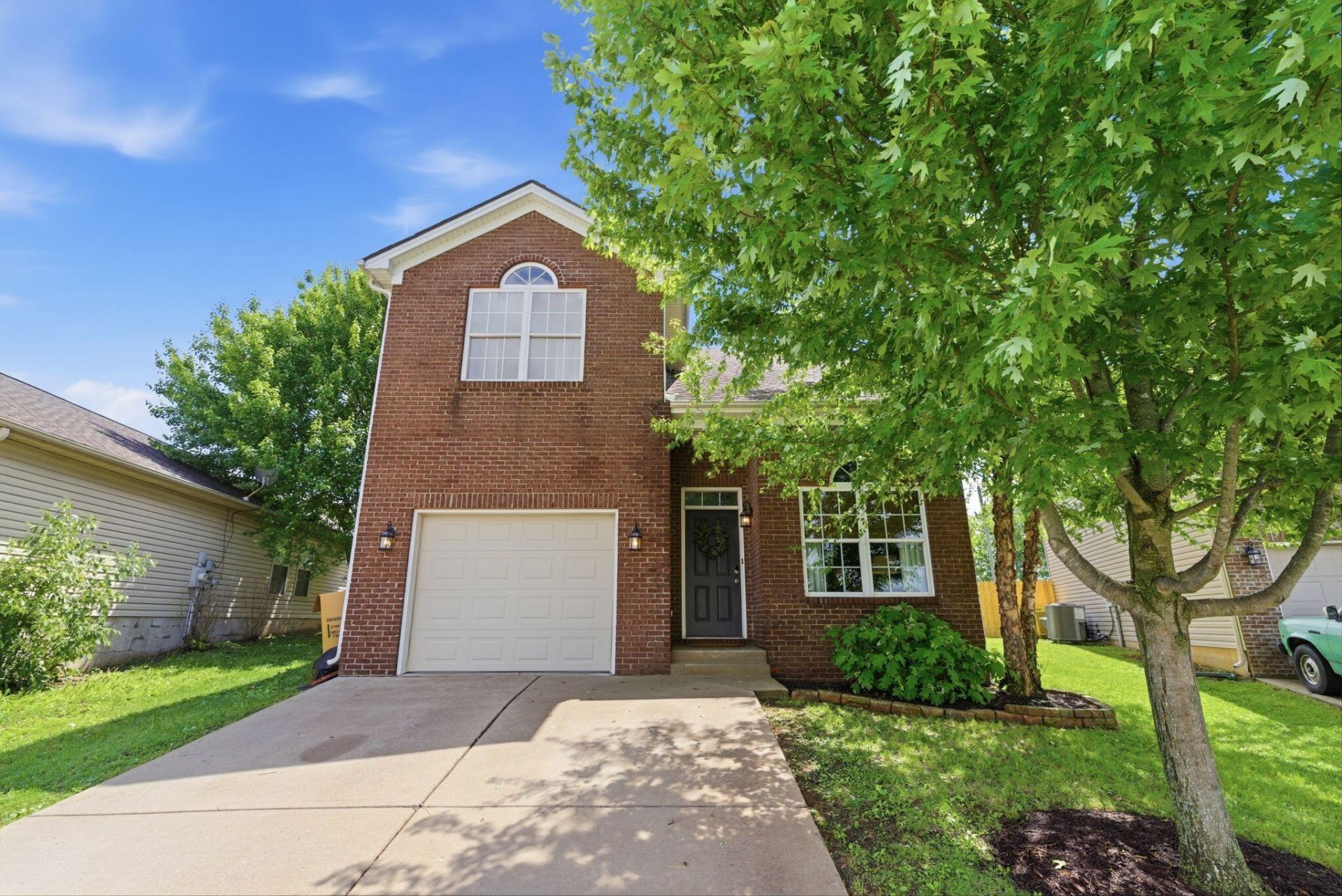 220 Berkshire Lane, Georgetown, KY 40324 Main Photo