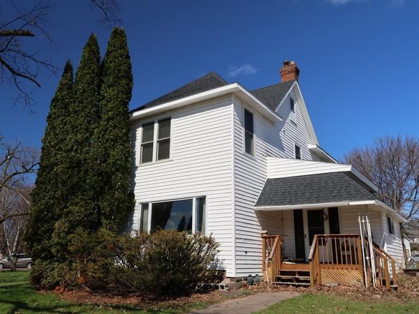 111 3rd St, Washburn, WI 54891