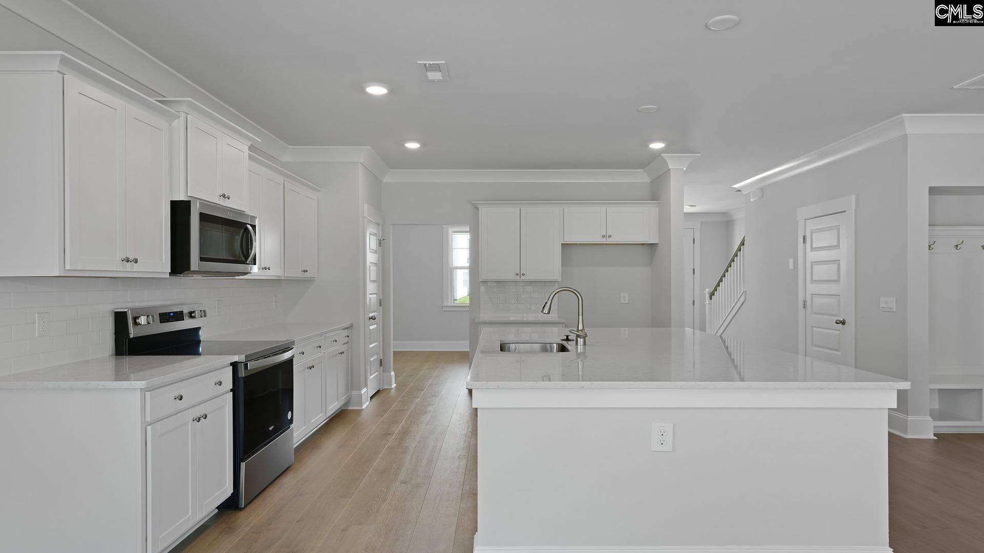 241 Livingston Woods Drive  Photo 6