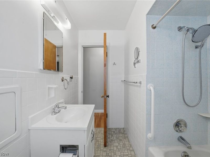 1824 Sackett Avenue, Cuyahoga Falls, OH 44223 Photo 23
