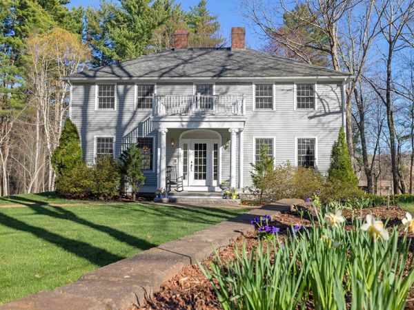 60 Cambridge Road, Hampstead, NH 03841