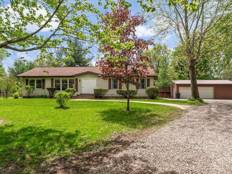 275 N Parkway Drive, Delaware, OH 43015 Photo 1