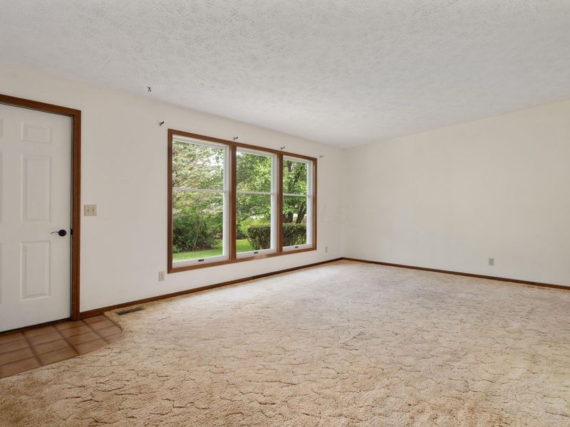 275 N Parkway Drive, Delaware, OH 43015 Photo 10